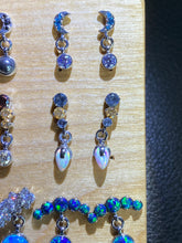 Load image into Gallery viewer, IS Dangle Cluster and Dragons egg