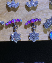 Load image into Gallery viewer, IS Dangle Prium and Crystal Flower